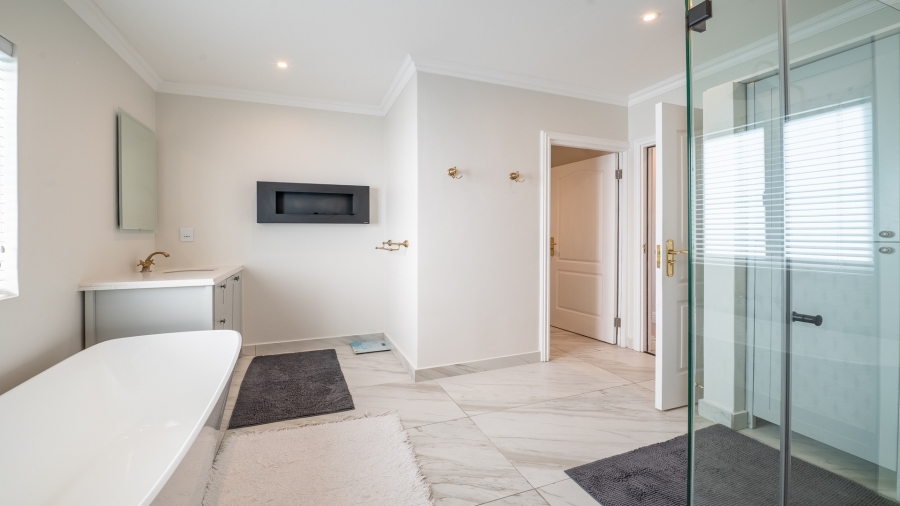 4 Bedroom Property for Sale in Green Pastures Western Cape